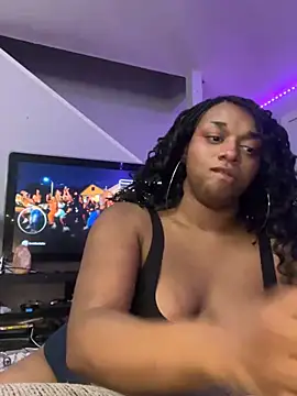 XKimmyGreen online show from April 24, 2026, 2:47 am