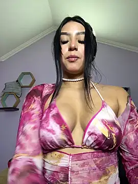Snapshot of Luna-Smitt chatting on September 20, 2025, 11:33 am Luna-Smitt online show from September 20, 2025, 11:33 am