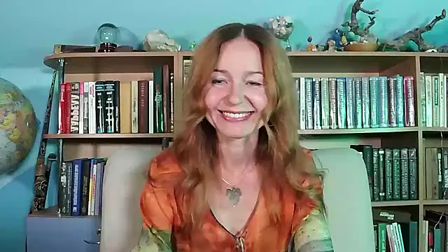 Snapshot of Foxilady357 chatting on September 28, 2025, 2:11 pm Foxilady357 online show from September 28, 2025, 2:11 pm
