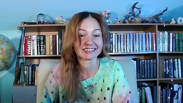 Foxilady357 online show from October 28, 2025, 3:04 pm