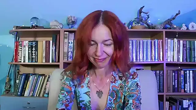 Snapshot of Foxilady357 chatting on June 19, 2026, 1:37 pm Foxilady357 online show from June 19, 2026, 1:37 pm