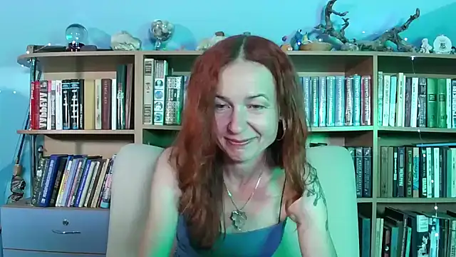 Snapshot of Foxilady357 chatting on June 20, 2026, 2:20 pm Foxilady357 online show from June 20, 2026, 2:20 pm
