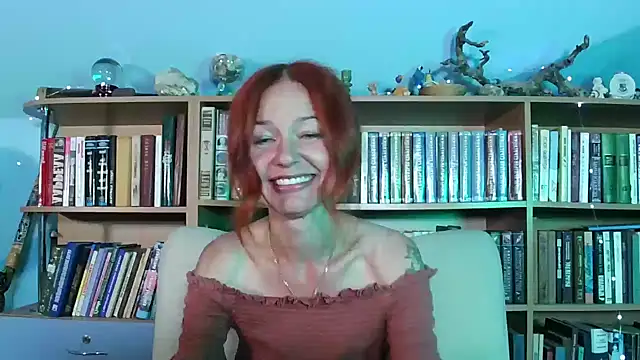 Snapshot of Foxilady357 chatting on July 14, 2026, 4:45 pm Foxilady357 online show from July 14, 2026, 4:45 pm