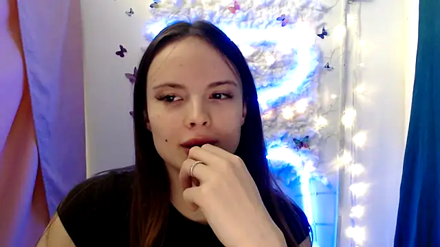 Ariella ari online show from October 2, 2025, 12:45 pm