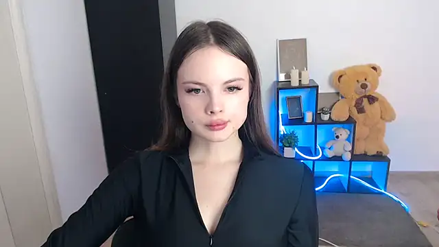 Ariella ari online show from October 24, 2025, 12:45 pm