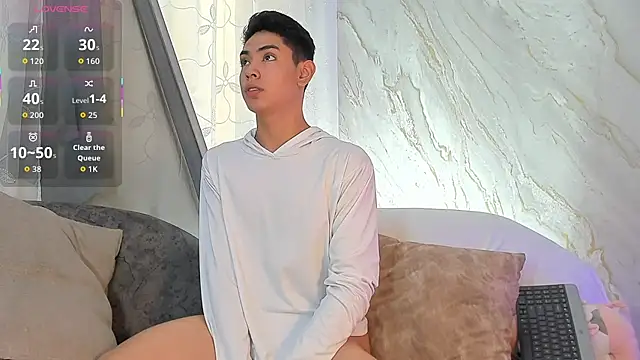 LoganTwink18 online show from March 23, 2026, 1:37 pm