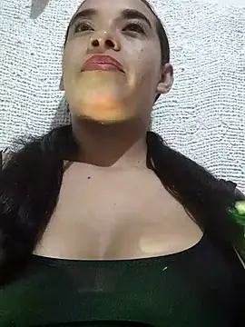 Valenn fernandez online show from April 13, 2026, 11:10 pm