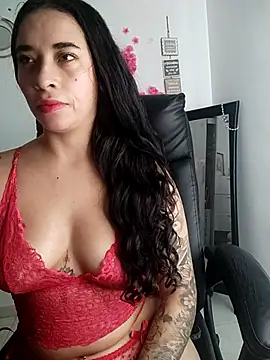 Snapshot of Valenn_fernandez chatting on July 10, 2026, 10:12 pm Valenn fernandez online show from July 10, 2026, 10:12 pm