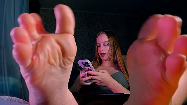 DarcySiren online show from October 13, 2025, 7:52 am