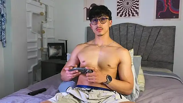 LatinReall online show from March 26, 2026, 10:48 pm