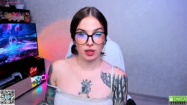 Arya deepthroat queen online show from September 27, 2025, 12:59 am