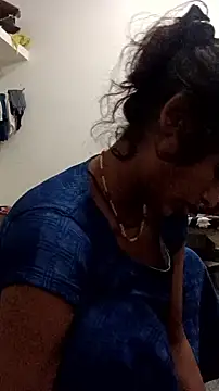 Snapshot of Guriya0076 chatting on October 6, 2025, 2:53 am Guriya0076 online show from October 6, 2025, 2:53 am