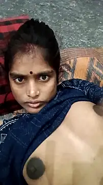 Snapshot of Guriya0076 chatting on October 9, 2025, 9:35 pm Guriya0076 online show from October 9, 2025, 9:35 pm