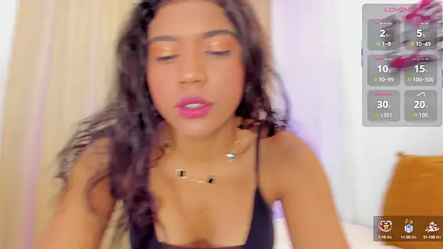 Snapshot of andrea_sanchezz chatting on September 18, 2025, 11:34 am andrea sanchezz online show from September 18, 2025, 11:34 am