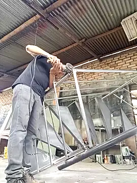 GaaraDiaz online show from October 2, 2025, 1:40 pm