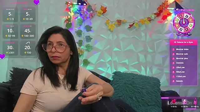 Snapshot of SabinaDeluxe_cg chatting on November 5, 2025, 12:16 pm SabinaDeluxe cg online show from November 5, 2025, 12:16 pm