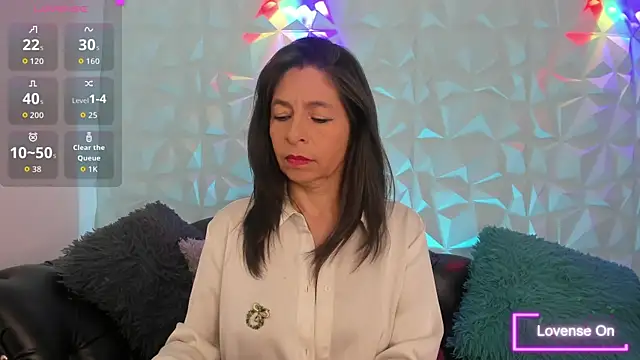 Snapshot of SabinaDeluxe_cg chatting on December 16, 2025, 12:54 pm SabinaDeluxe cg online show from December 16, 2025, 12:54 pm