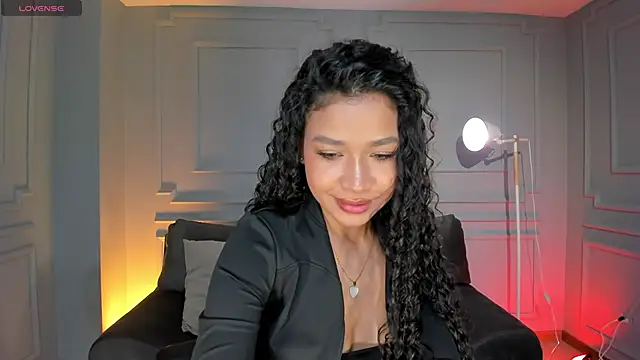 SophieHouston  online show from November 14, 2025, 4:00 am