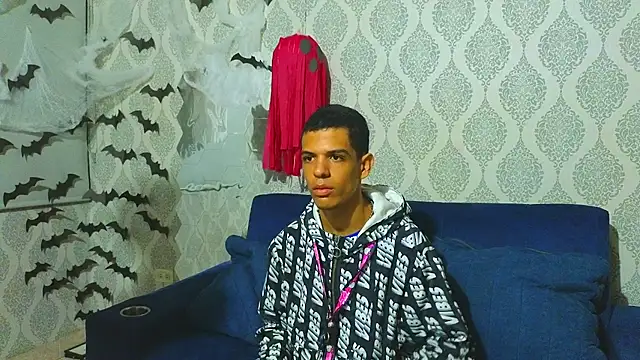 Hotcouple 222 online show from October 18, 2025, 7:20 am