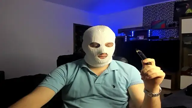 Snapshot of romiosabrino chatting on December 17, 2025, 6:47 pm romiosabrino online show from December 17, 2025, 6:47 pm