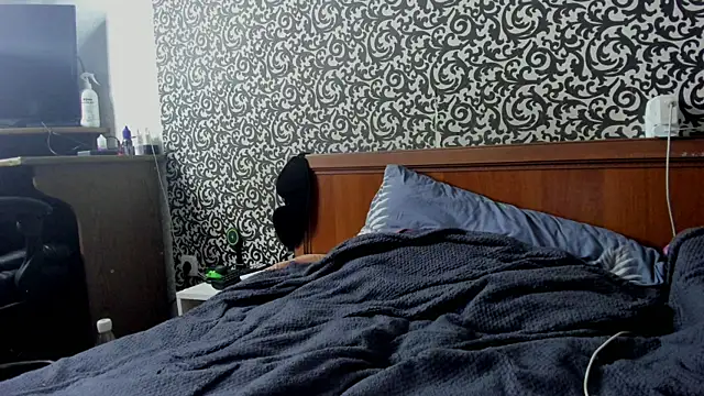 romiosabrino online show from March 31, 2026, 4:07 pm