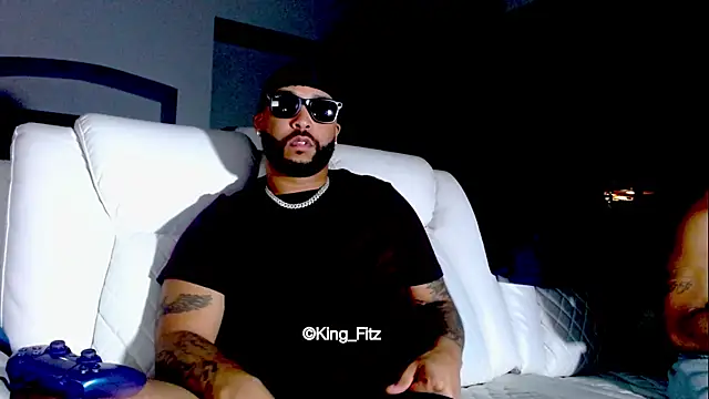 Snapshot of KING_FITZ chatting on April 28, 2026, 1:15 am KING FITZ online show from April 28, 2026, 1:15 am