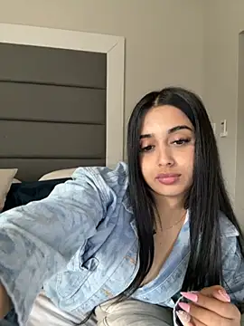 LilMisIndianx online show from December 18, 2025, 11:16 am