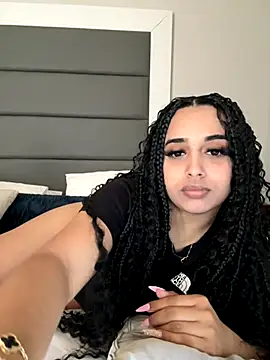 LilMisIndianx online show from December 22, 2025, 11:07 am