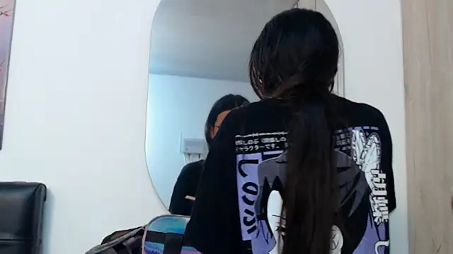 pinky f00x online show from November 20, 2025, 7:02 pm