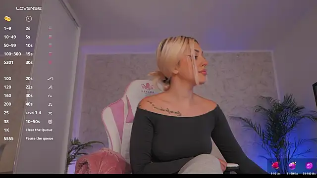 Snapshot of daisyblushh chatting on May 1, 2026, 2:54 pm daisyblushh online show from May 1, 2026, 2:54 pm