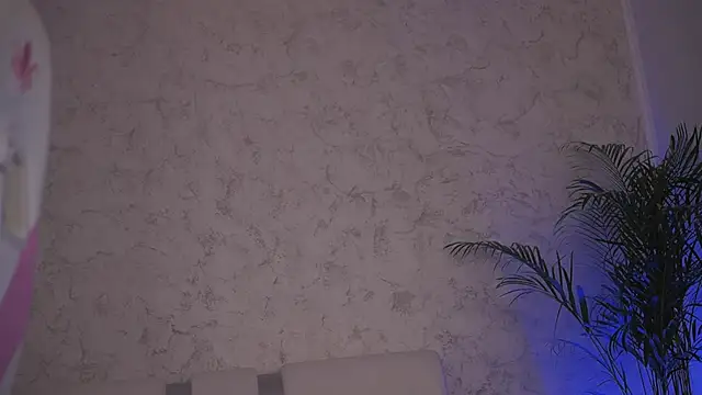 Snapshot of daisyblushh chatting on May 30, 2026, 10:12 am daisyblushh online show from May 30, 2026, 10:12 am