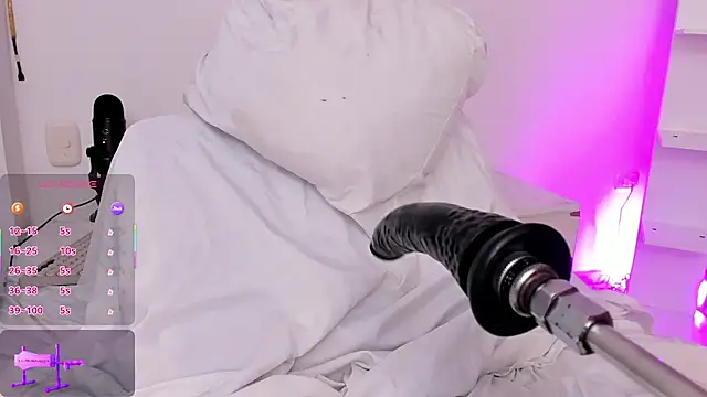 arynaughty20 online show from March 23, 2026, 12:42 pm