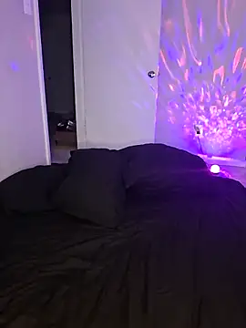 Thickkemzz41 online show from September 24, 2025, 11:41 pm