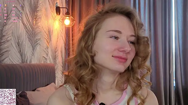 ElvinaRose online show from April 10, 2026, 2:39 am