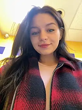 Snapshot of Cum_girlss chatting on September 13, 2025, 4:01 am Cum girlss online show from September 13, 2025, 4:01 am