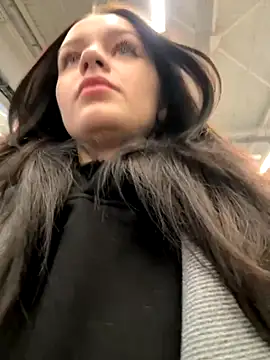 Snapshot of Cum_girlss chatting on September 25, 2025, 3:43 am Cum girlss online show from September 25, 2025, 3:43 am