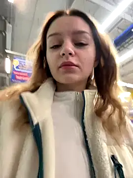 Snapshot of Cum_girlss chatting on October 10, 2025, 4:33 am Cum girlss online show from October 10, 2025, 4:33 am