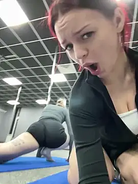 Snapshot of Cum_girlss chatting on December 21, 2025, 4:19 am Cum girlss online show from December 21, 2025, 4:19 am