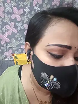 Snapshot of Mow_955 chatting on February 23, 2026, 5:43 pm Mow 955 online show from February 23, 2026, 5:43 pm