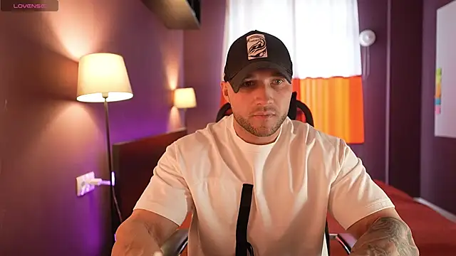 RikAdlerr online show from April 10, 2026, 8:19 am