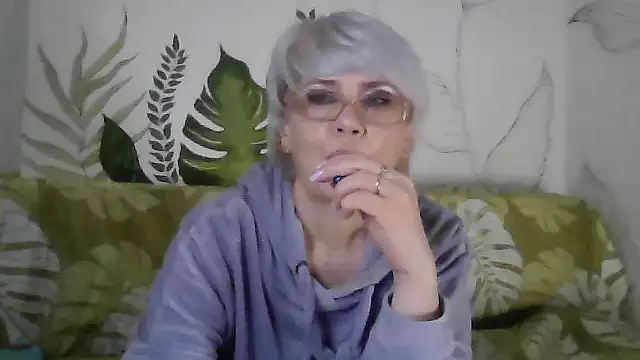 Catty Lady online show from January 17, 2026, 7:17 pm