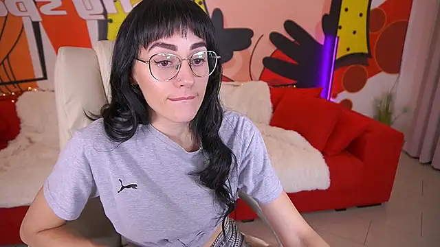 EviLune online show from October 27, 2025, 9:19 pm