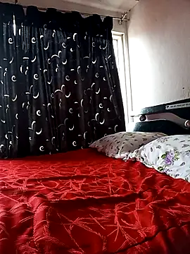 SharonDustLove online show from September 24, 2025, 9:40 pm