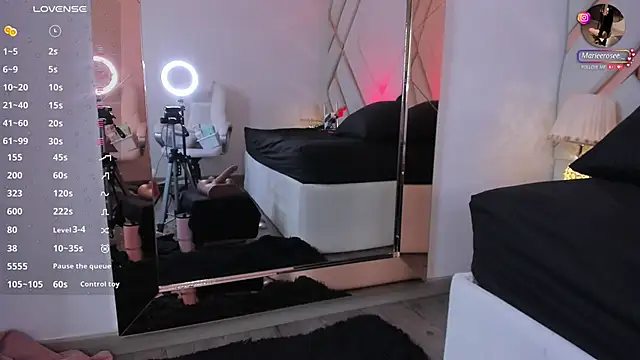 Mariee rosee online show from October 7, 2025, 12:19 am