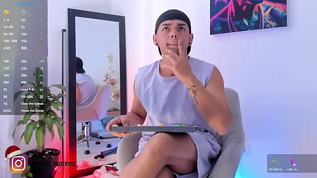 jhosepMoreno online show from December 4, 2025, 4:59 pm