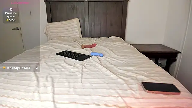 mayaamor online show from November 25, 2025, 6:13 am