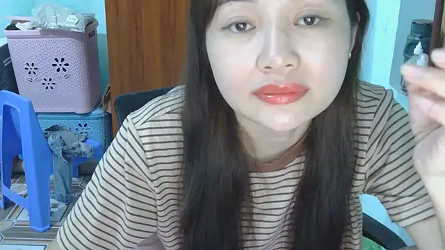 Uhem112 online show from October 9, 2025, 1:20 pm