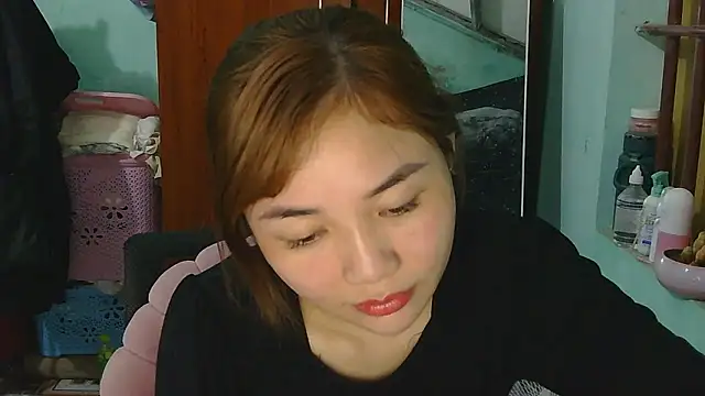 Uhem112 online show from November 11, 2025, 1:44 pm