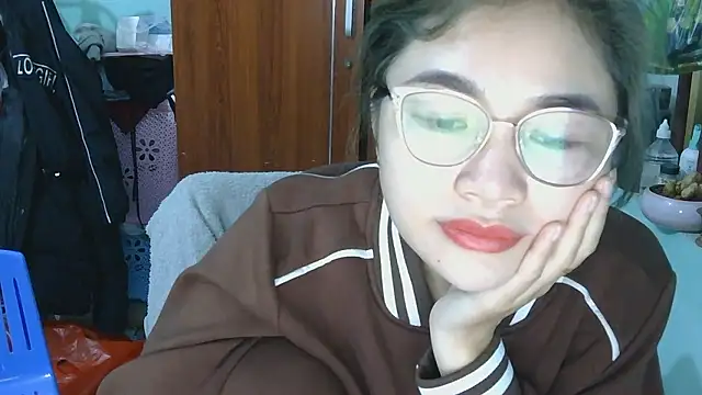 Uhem112 online show from January 18, 2026, 3:54 am