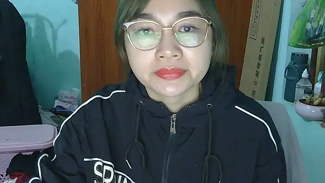 Uhem112 online show from January 19, 2026, 12:47 am